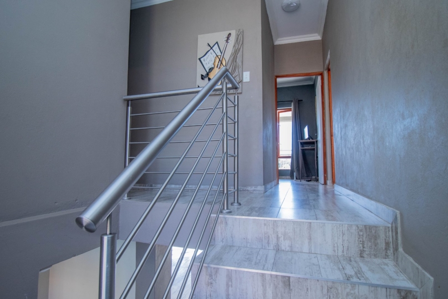 3 Bedroom Property for Sale in Xanadu North West